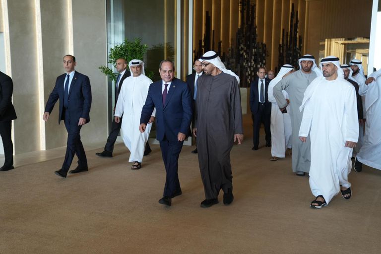 الشيخ محمد بن زايد آل نهيان يستقبل السيسي - الرئاسة المصرية