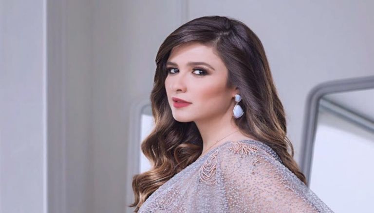 ياسمين عبد العزيز ياسمين عبد العزيز