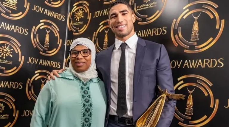 أشرف حكيمي أشرف حكيمي نجم منتخب المغرب