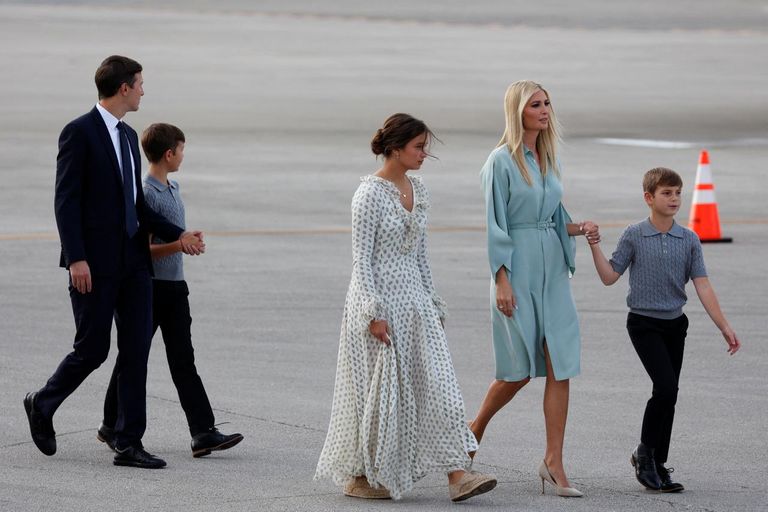 ترامب وزوجته ميلانيا وابنه بارون