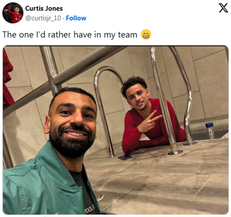 كيرتس جونز ومحمد صلاح