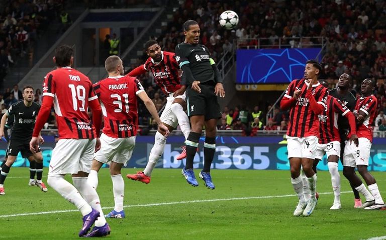 ليفربول وميلان ليفربول الإنجليزي