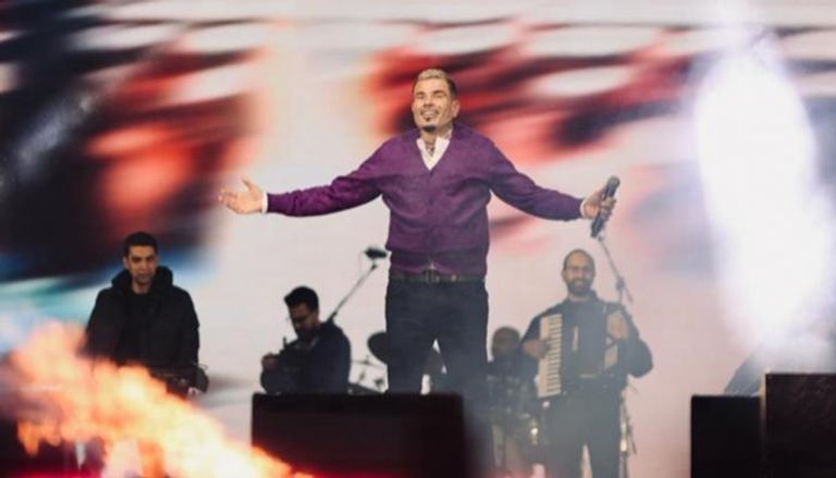 النجم عمرو دياب