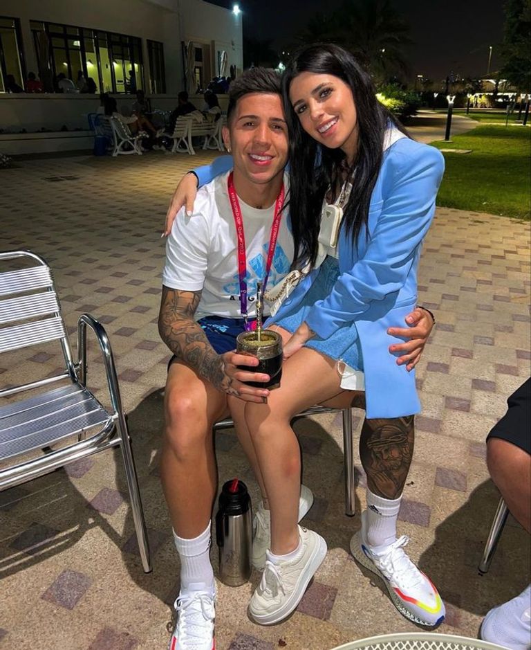 موراتا وزوجته السابقة