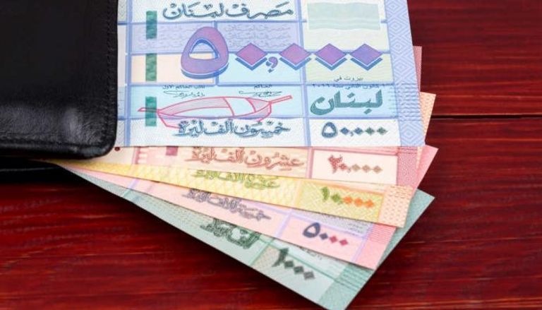 الليرة اللبنانية والدولار 