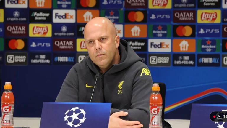 سلوت محمد صلاح وأرني سلوت