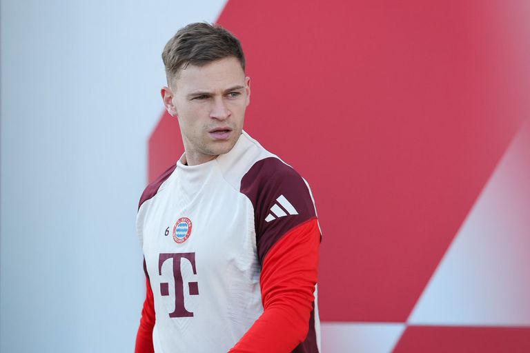 كيميتش ترينت ألكسندر أرنولد لاعب ليفربول