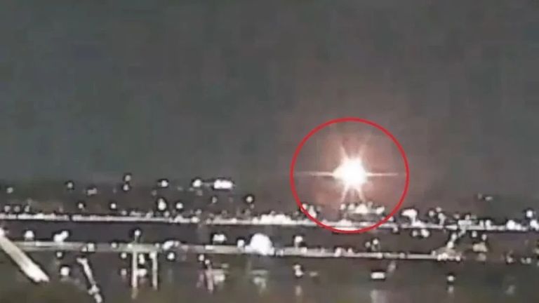 موقع حادث تصادم الطائرتين