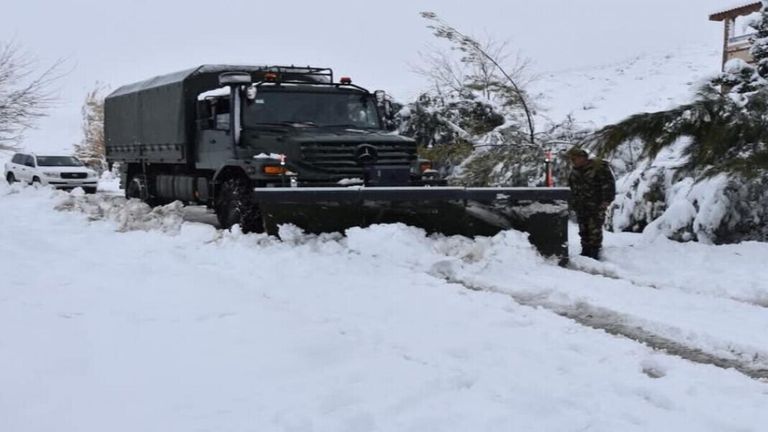 الجزائر تشهد موجة ثلوج تاريخية