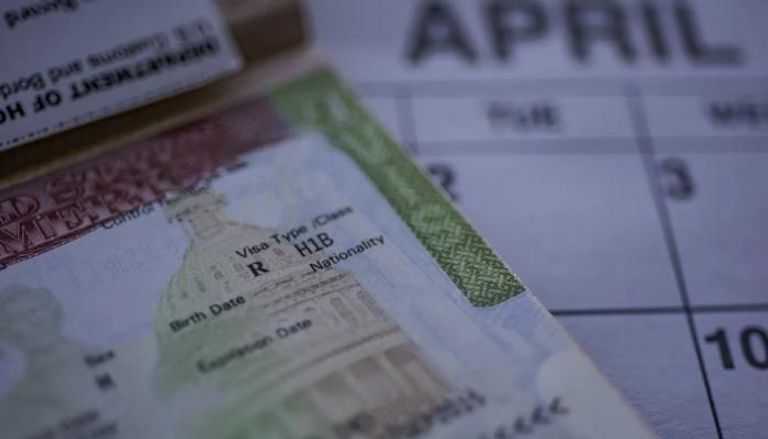 تأشيرات H-1B