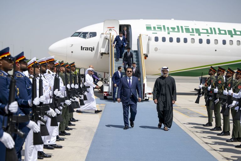 الشيخ محمد بن زايد آل نهيان ورئيس الوزراء العراقي