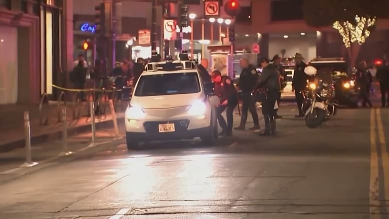 زوجة تصدم زوجها بسيارته في أوكلاهوما