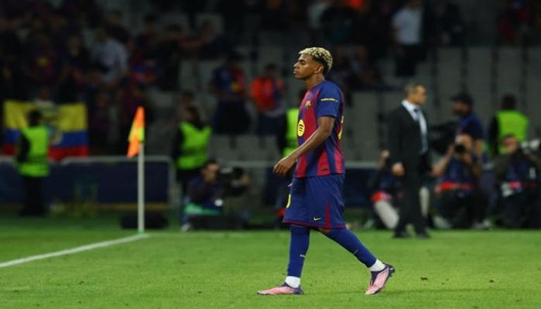 لامين يامال نجم برشلونة