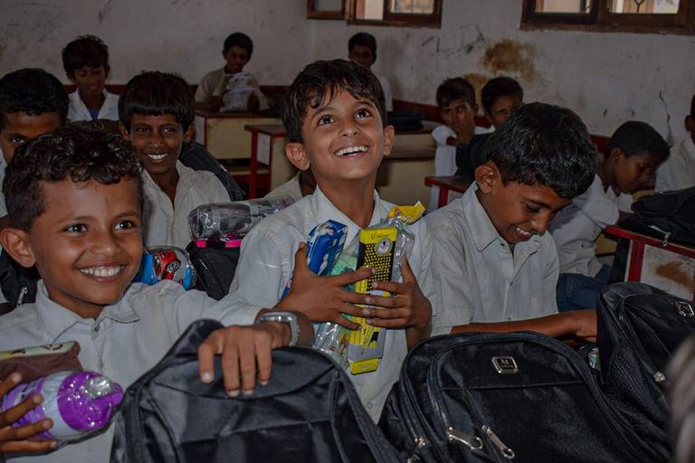 الإمارات تواصل دورها الإنساني في اليمن