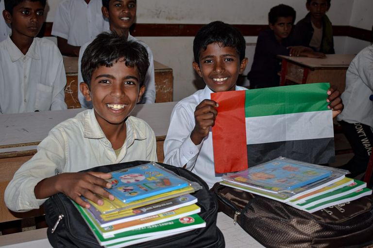 الإمارات تواصل دورها الإنساني في اليمن