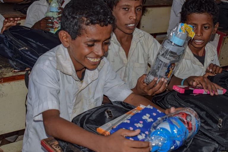 الإمارات تواصل دورها الإنساني في اليمن