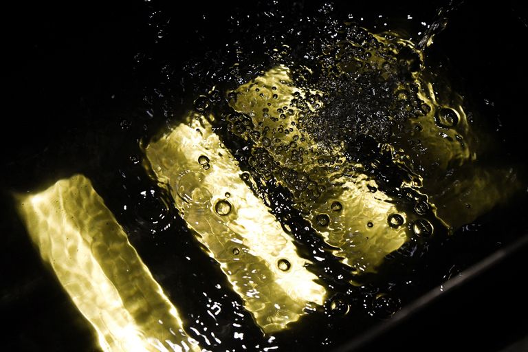 أوقية من الذهب - رويترز