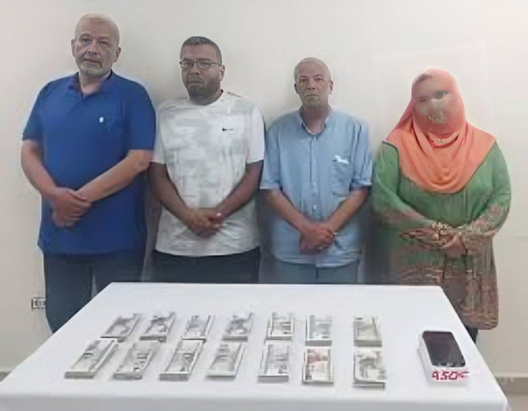 أسورة المتحف المصري