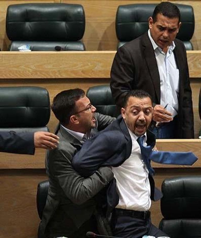 النائب السابق الدميسي