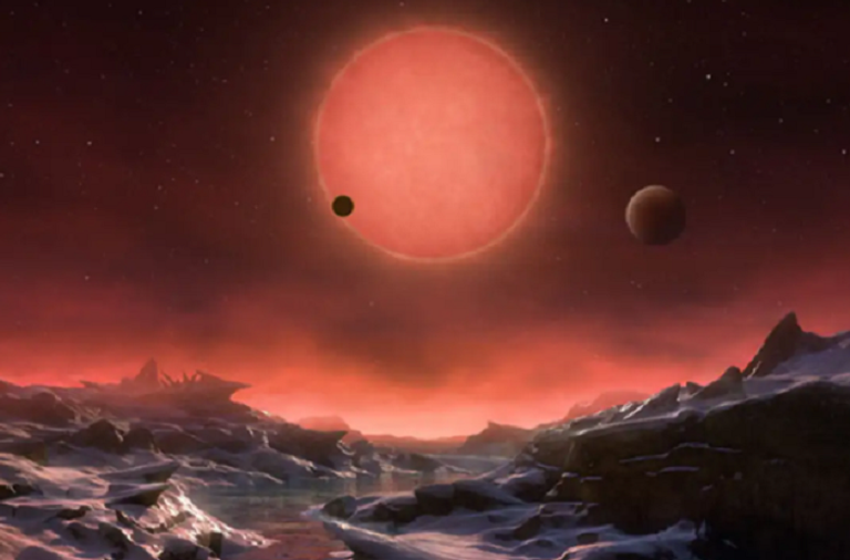 القمر- أرشيفية