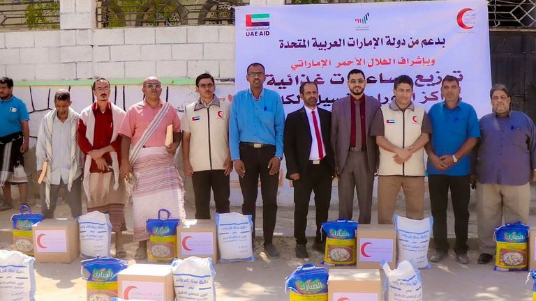مساعدات إماراتية إلى اليمن