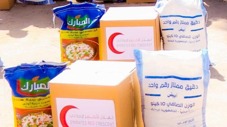 مساعدات إماراتية إلى اليمن