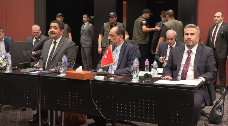 رئيس الاستخبارات المصرية اللواء حسن رشاد