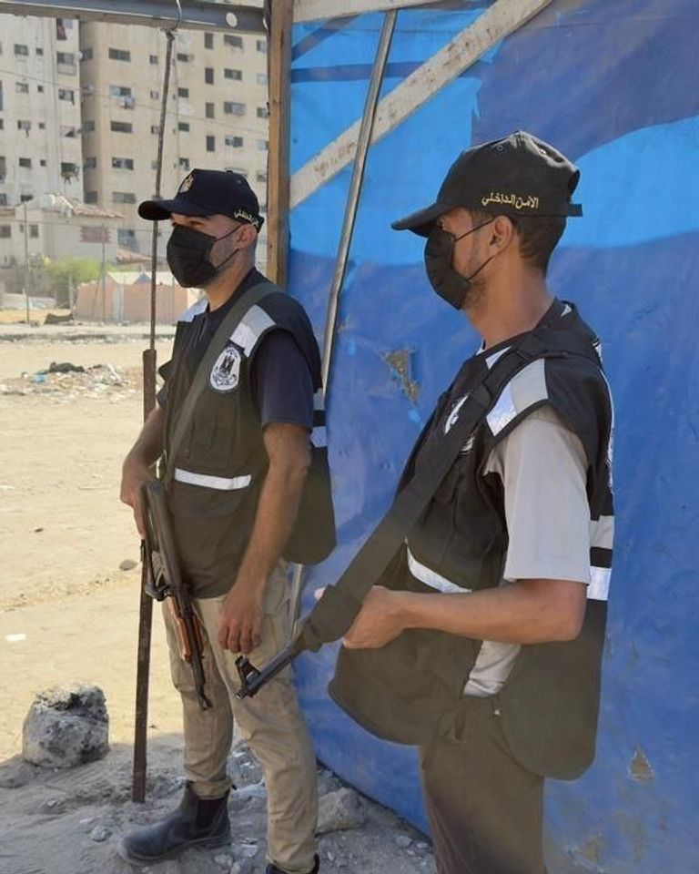 دبابات إسرائيلية تتمركز جنوب إسرائيل على الحدود مع قطاع غزة