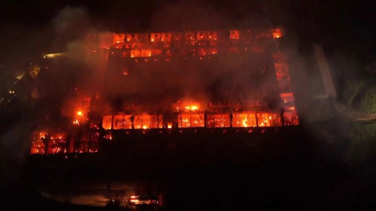 حريق دير في إيطاليا حريق دير في إيطاليا