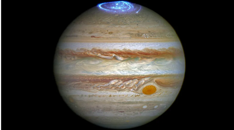 الموقع التقريبي للقمر والمشتري عند منتصف الليل