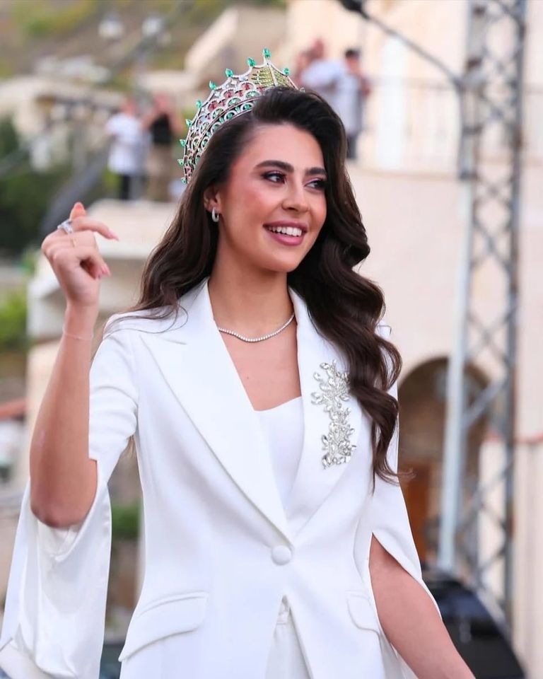 بيرلا حرب ملكة جمال لبنان 2025