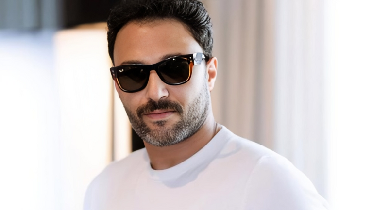 الفنان محمد العمروسي الفنان محمد العمروسي