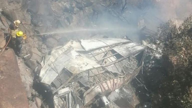 سقوط حافلة في جنوب إفريقيا