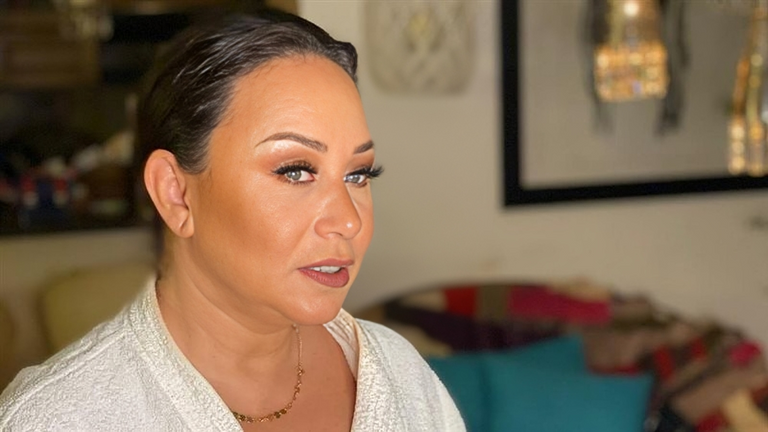 الإعلامية إنجي علي الإعلامية إنجي علي