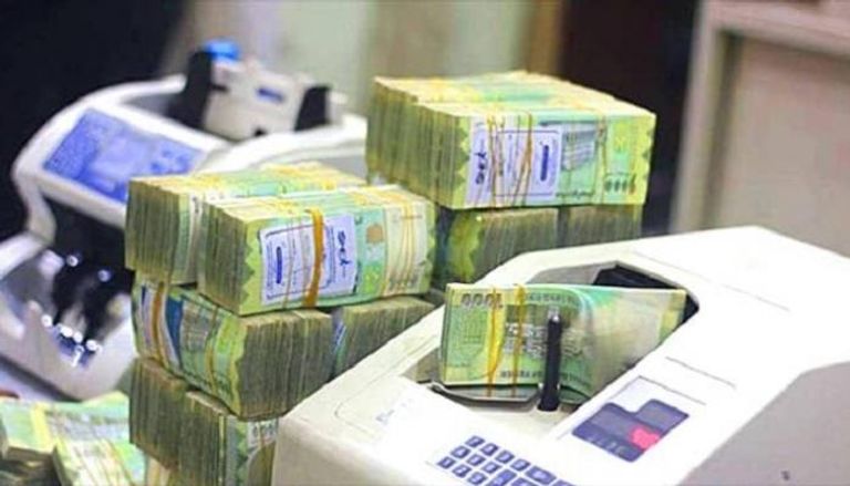 عملات يمنية من فئة الألف ريال - أرشيفية
