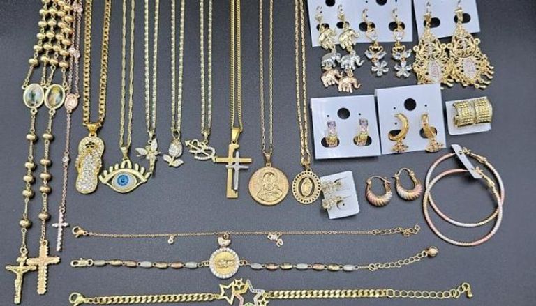 مشغولات ذهبية - أرشيفية
