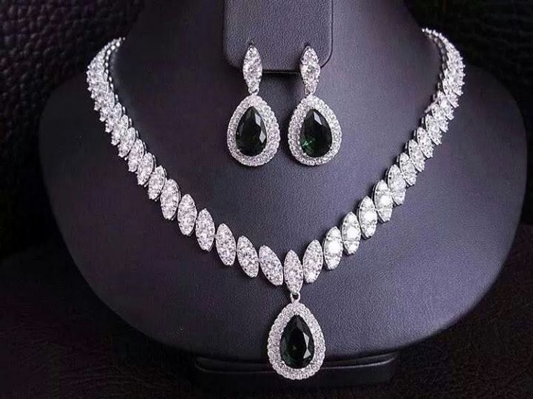 مشغولات فضية