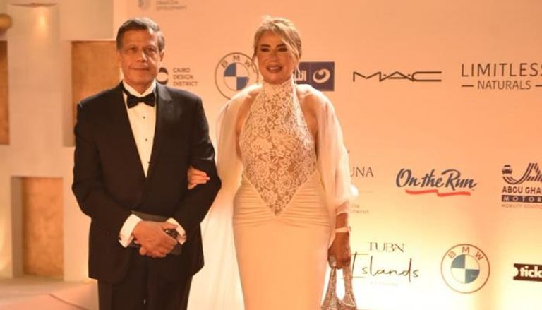 إيناس الدغيدي وزوجها في الجونة