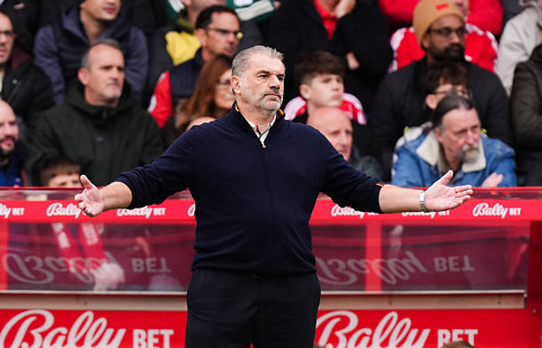 أنجي بوستيكوغلو أنجي بوستيكوغلو