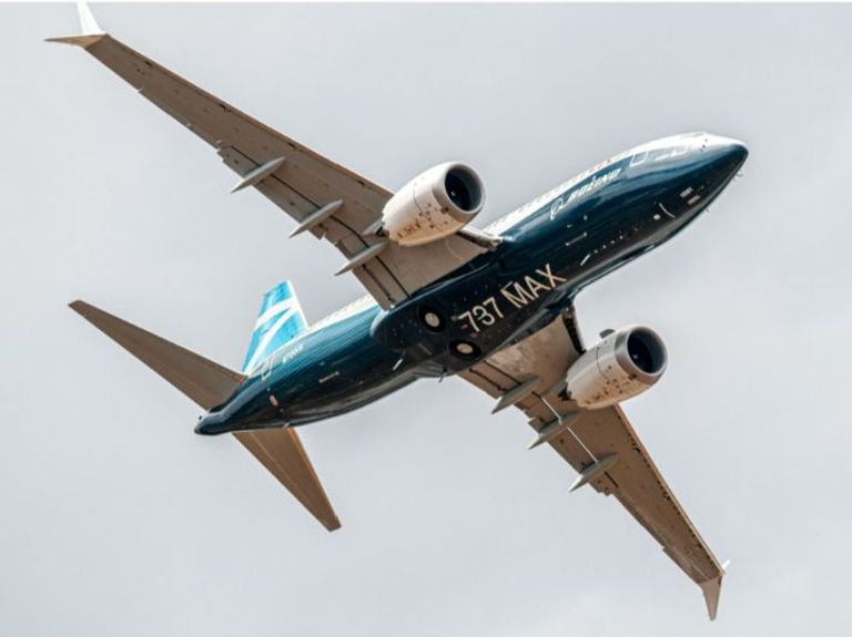 صناعة طائرات 737 ماكس