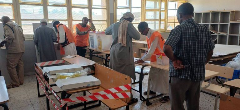 جانب من التصويت في الانتخابات