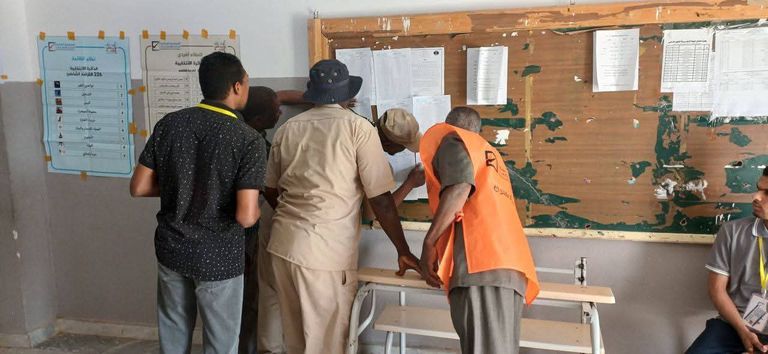 جانب من التصويت في الانتخابات