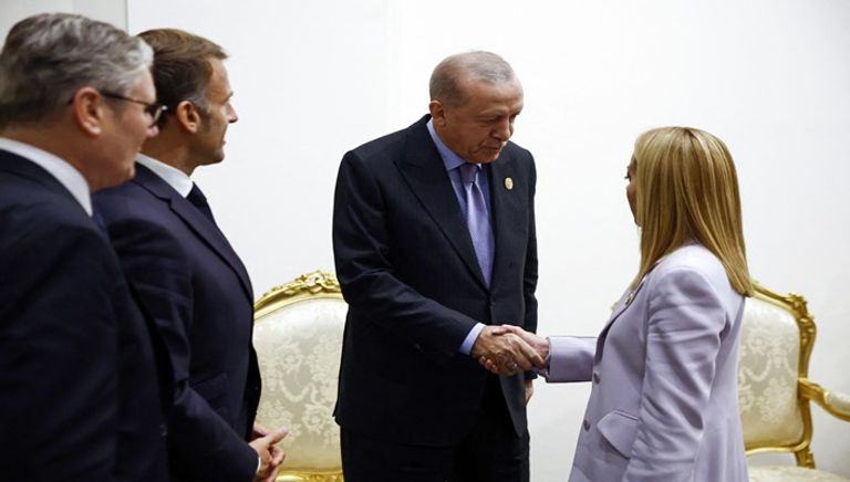 ميلوني وترامب وستارمر