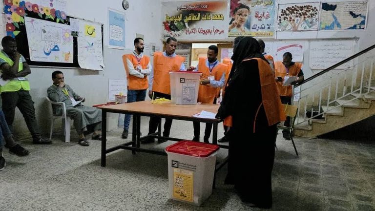 جانب من انتخابات بلديات ليبيا