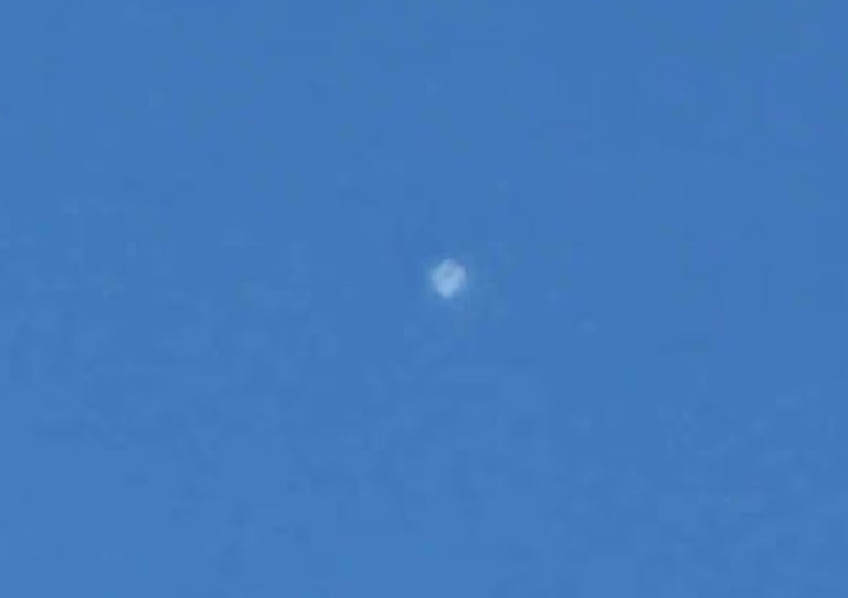 بالونات مجهولة المصدر في سماء أمريكا تثير المخاوف