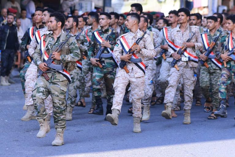 وزير الدفاع اليمني الفريق الركن محسن الداعري