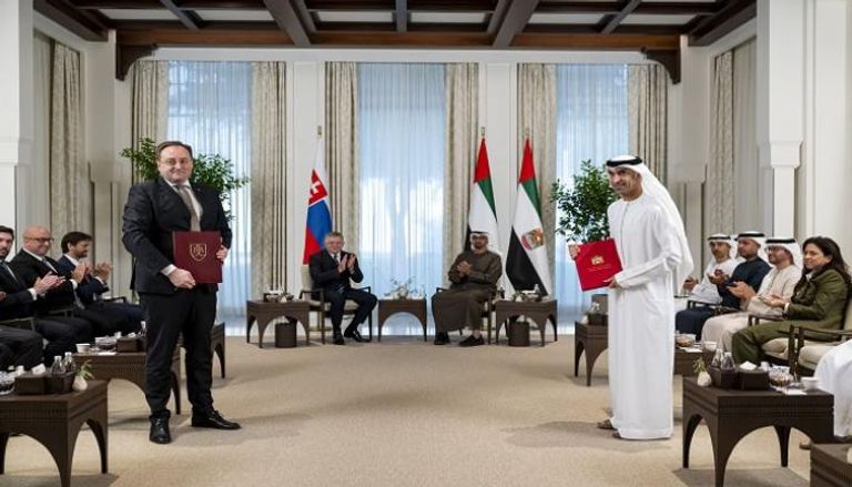 تبادل اتفاقية تعاون في المجالات الاقتصادية بين دولة الإمارات وسلوفاكيا