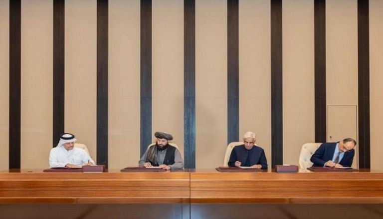 جانب من مراسم توقيع اتفاق وقف إطلاق النار بين باكستان وأفغانستان