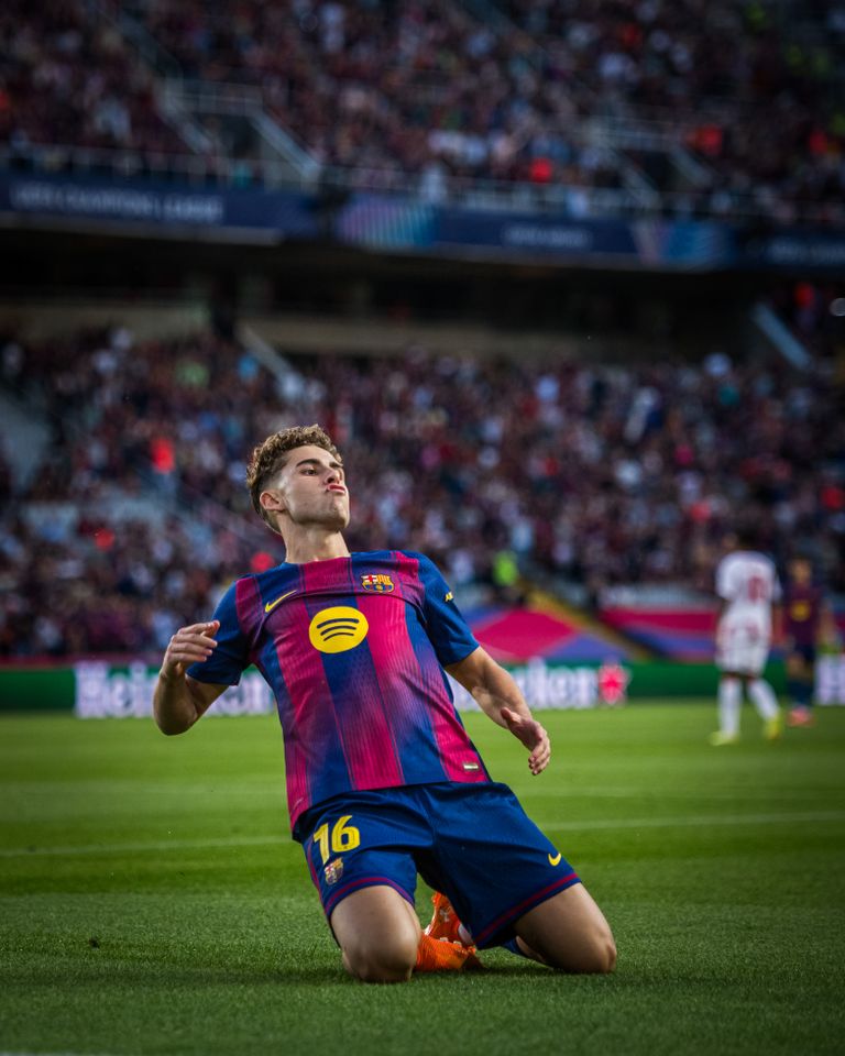 برشلونة يكتسح أولمبياكوس بسداسية