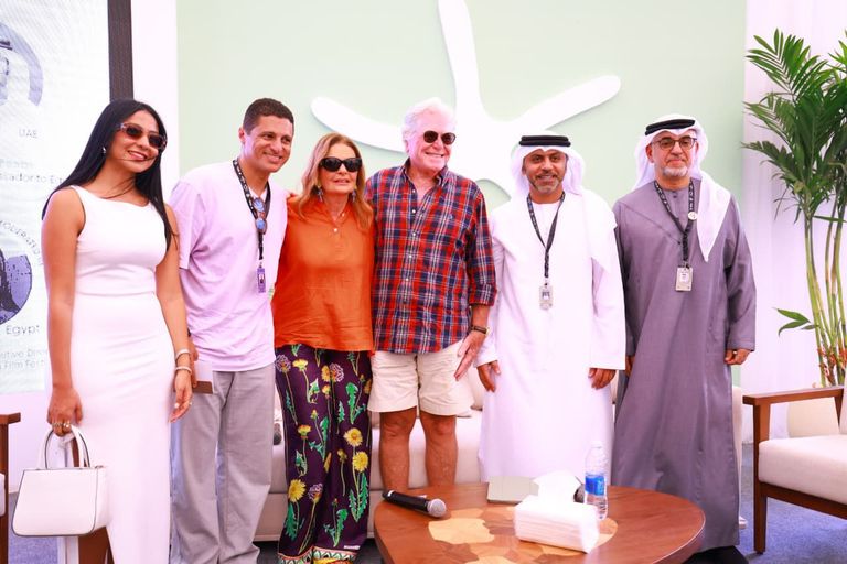 السفير حمد الزعابي